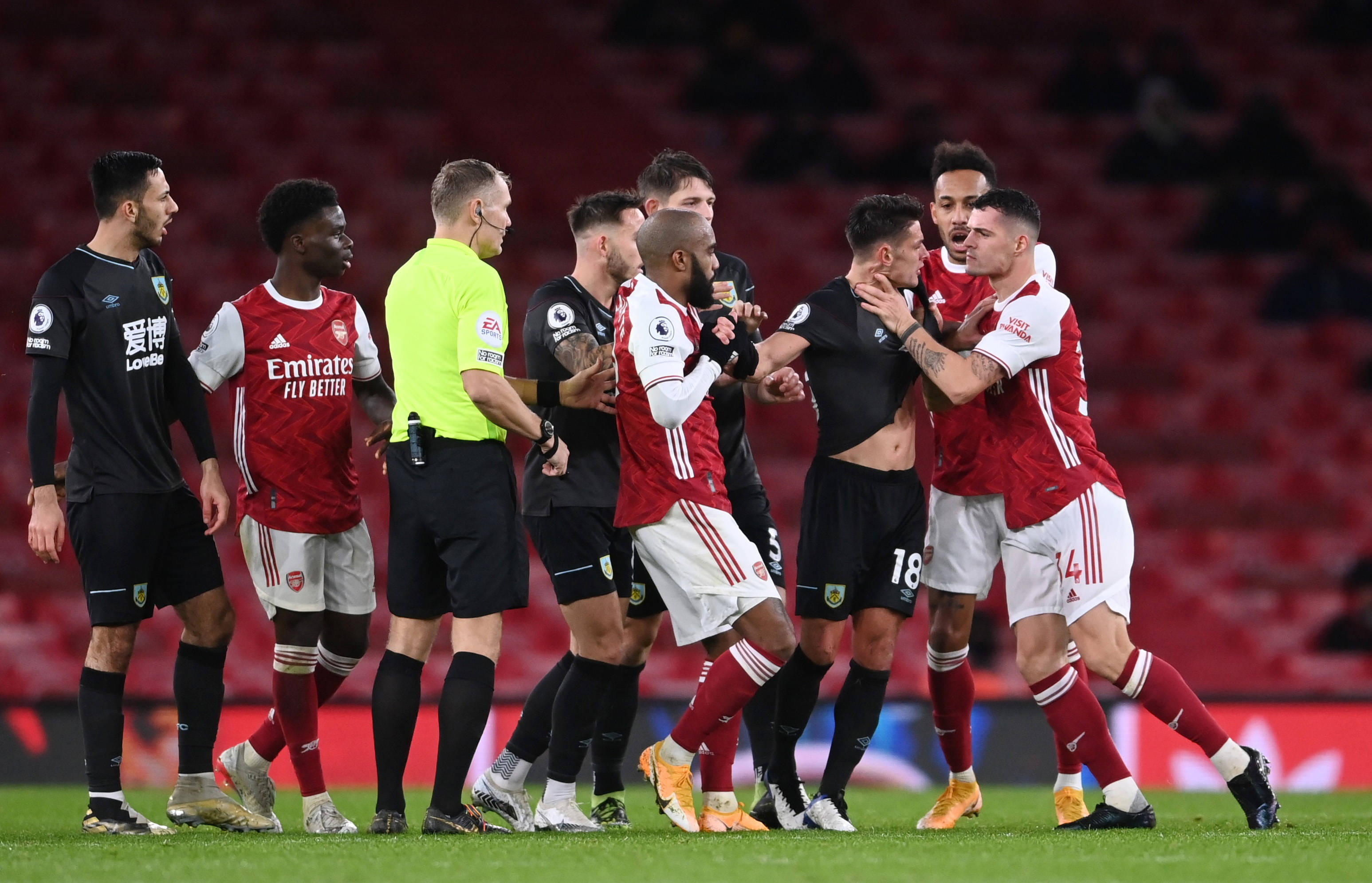 如今他更以 如今他更以